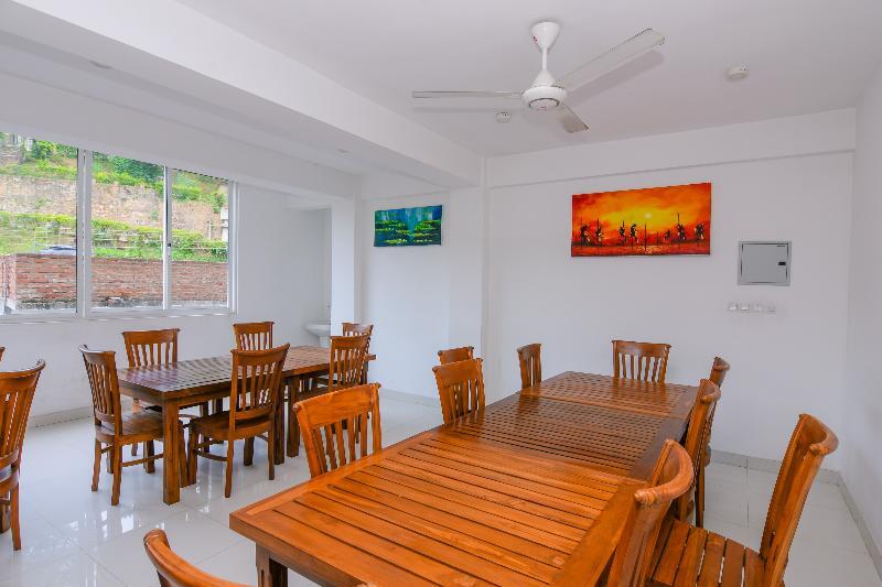 Oyo 238 Selva'S Guest House Nuwara Eliya Kültér fotó